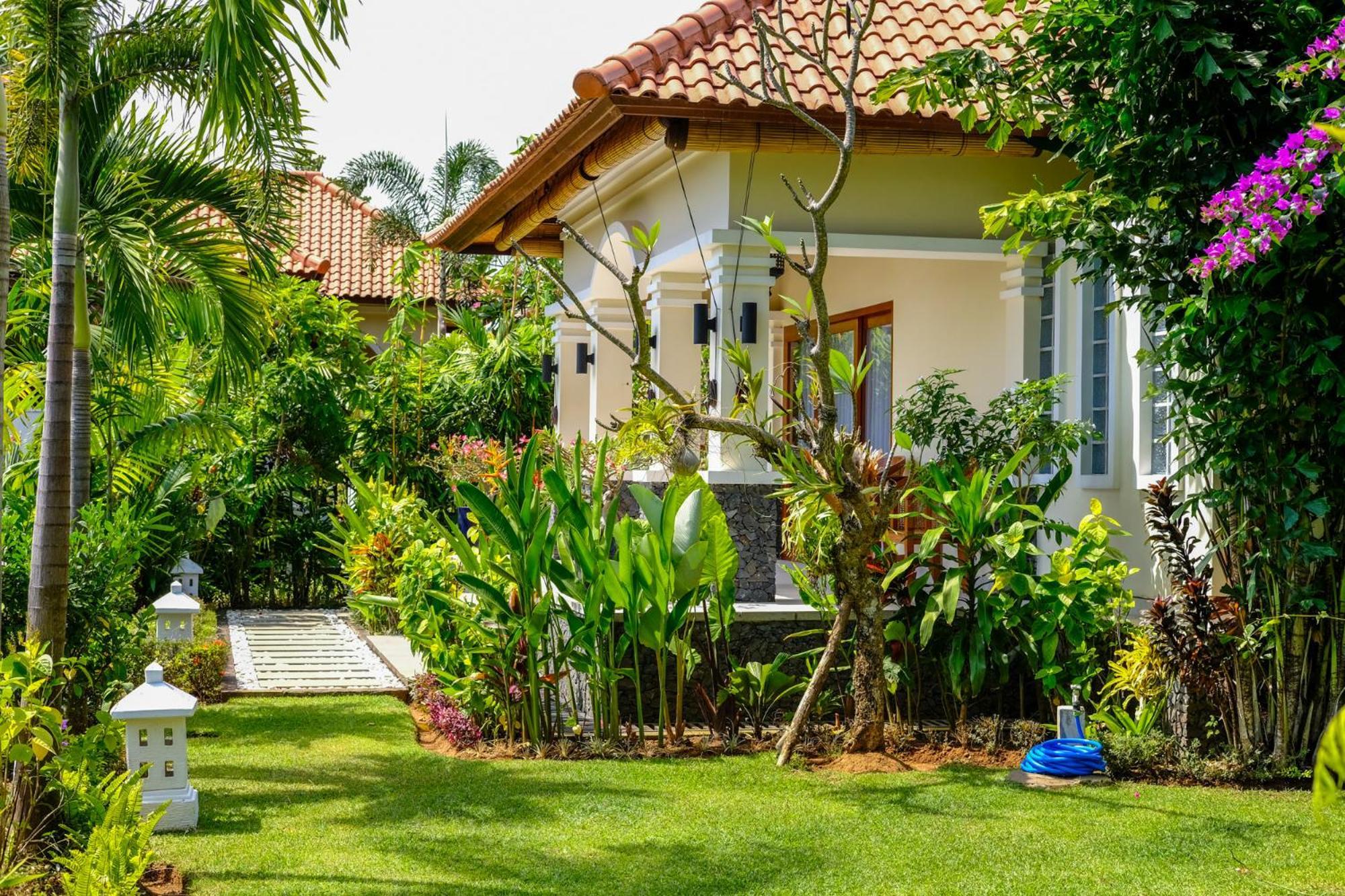 Villa Mata Hari Panji Экстерьер фото